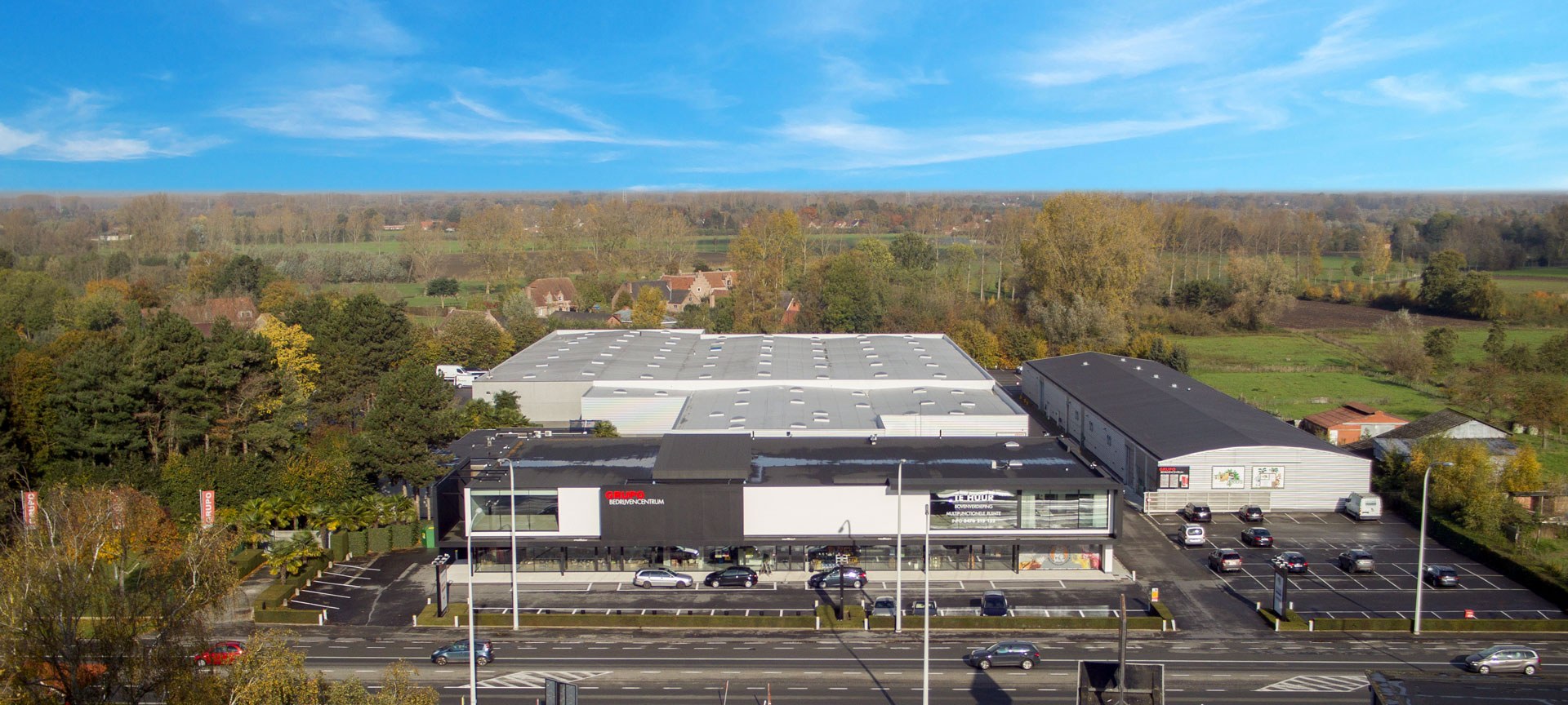 Luchtfoto van het Grupo bedrijvencentrum langs de Gentse Steenweg